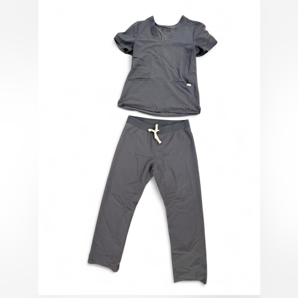 Figs Gray Scrub Set
